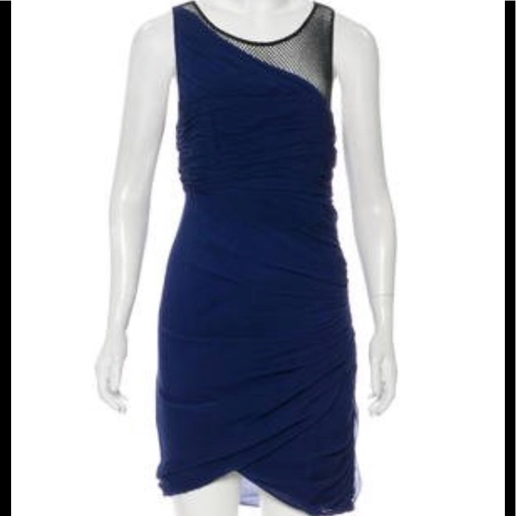 Brand New Elizabeth And James Ruched Dress
